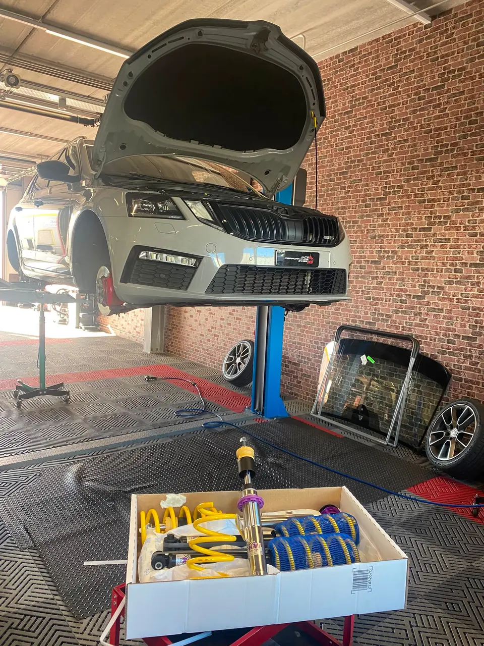 Suspensions & géométrie – Auto Performance Swiss, Forel (Lavaux)